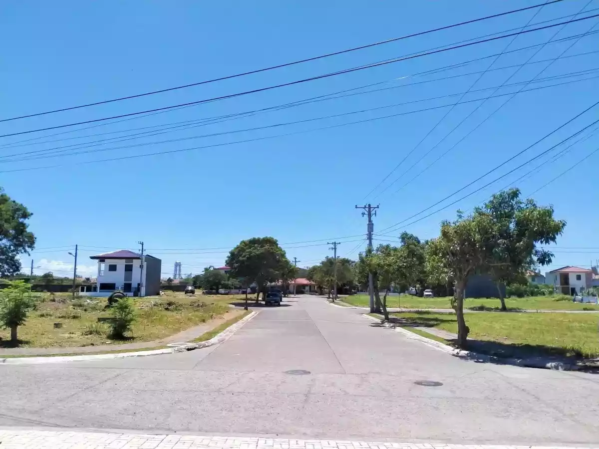 Lot for Assume in Ajoya Cordova — Residential Lot in Cordova, Cebu, Philippines — Photo 4