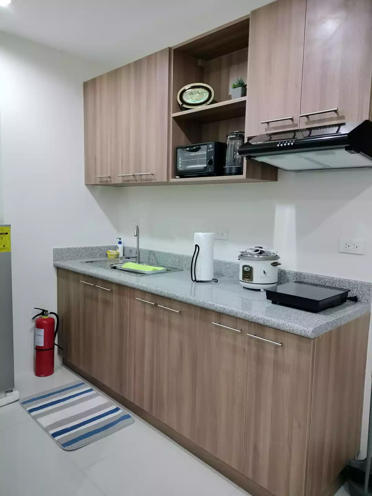 Midpoint 1-Bedroom Condo A.S Fortuna - photo 4
