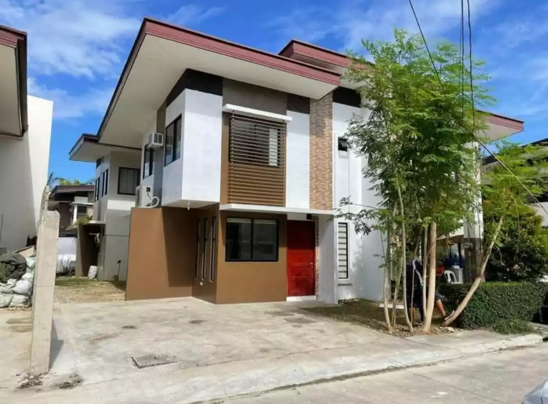 HOUSE FOR RENT 