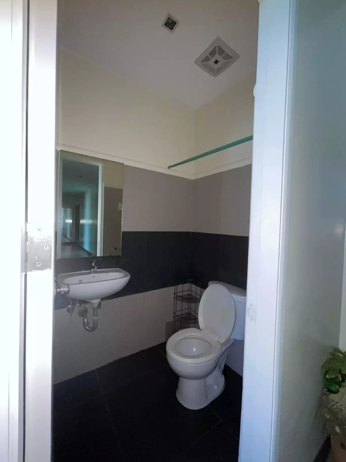 Robinland — 2 Bedrooms in Larazabal Street, Mandaue City, Philippines — Photo 4