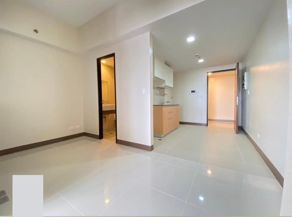 San Antonio Residence Makati Megaworld — 1 Bedroom in Iloilo City — Photo 3