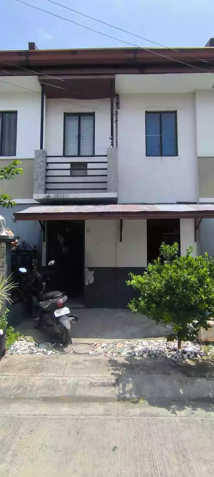 House and Lot - photo 2