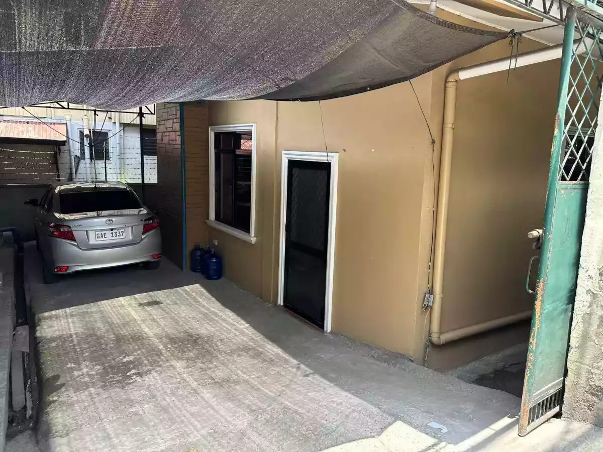 Open photo 15 of 17 — House and Lot along the Road