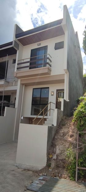 Titled Property — House and Lot in Cebu City, Cebu, Philippines — Photo 4