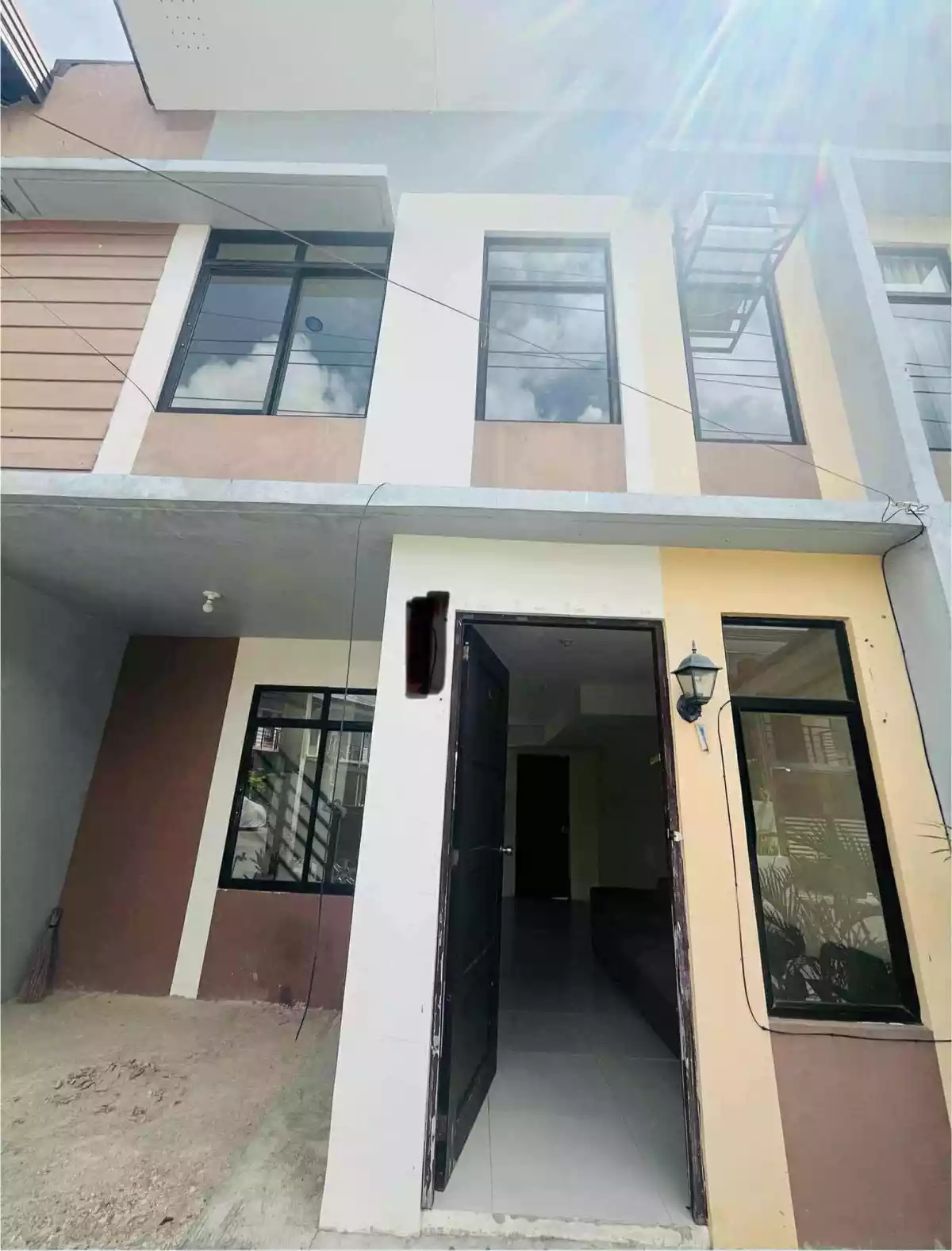 AFFORDABLE HOUSE & LOT AT CASAMIRA LINAO MINGLANILLA — House and Lot in Minglanilla, Cebu, Philippines — Photo 2
