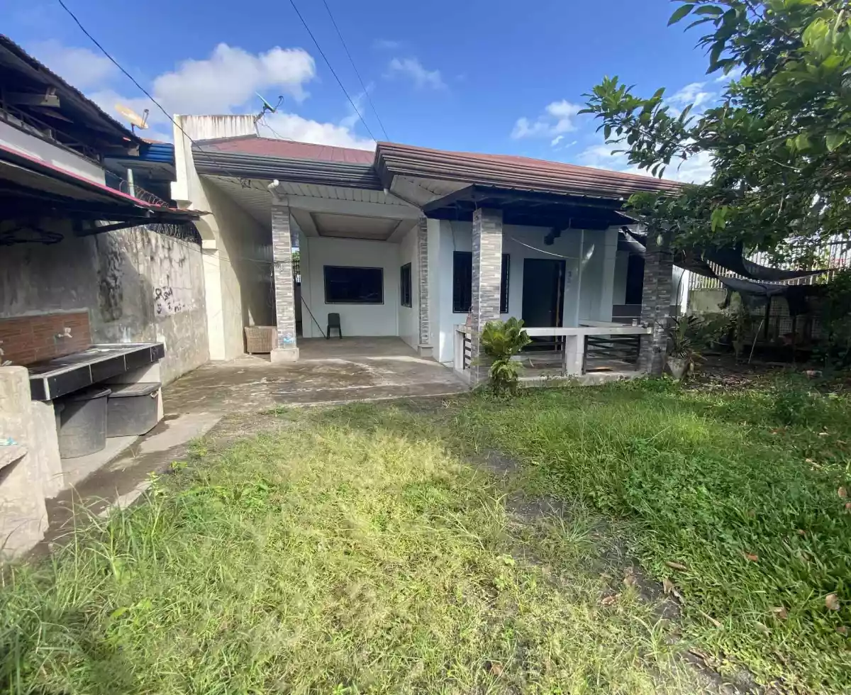 HOUSE AND LOT FOR SALE IN POLOMOLOK — House and Lot in Barangay Poblacion, Polomolok, South Cotabato — Photo 3