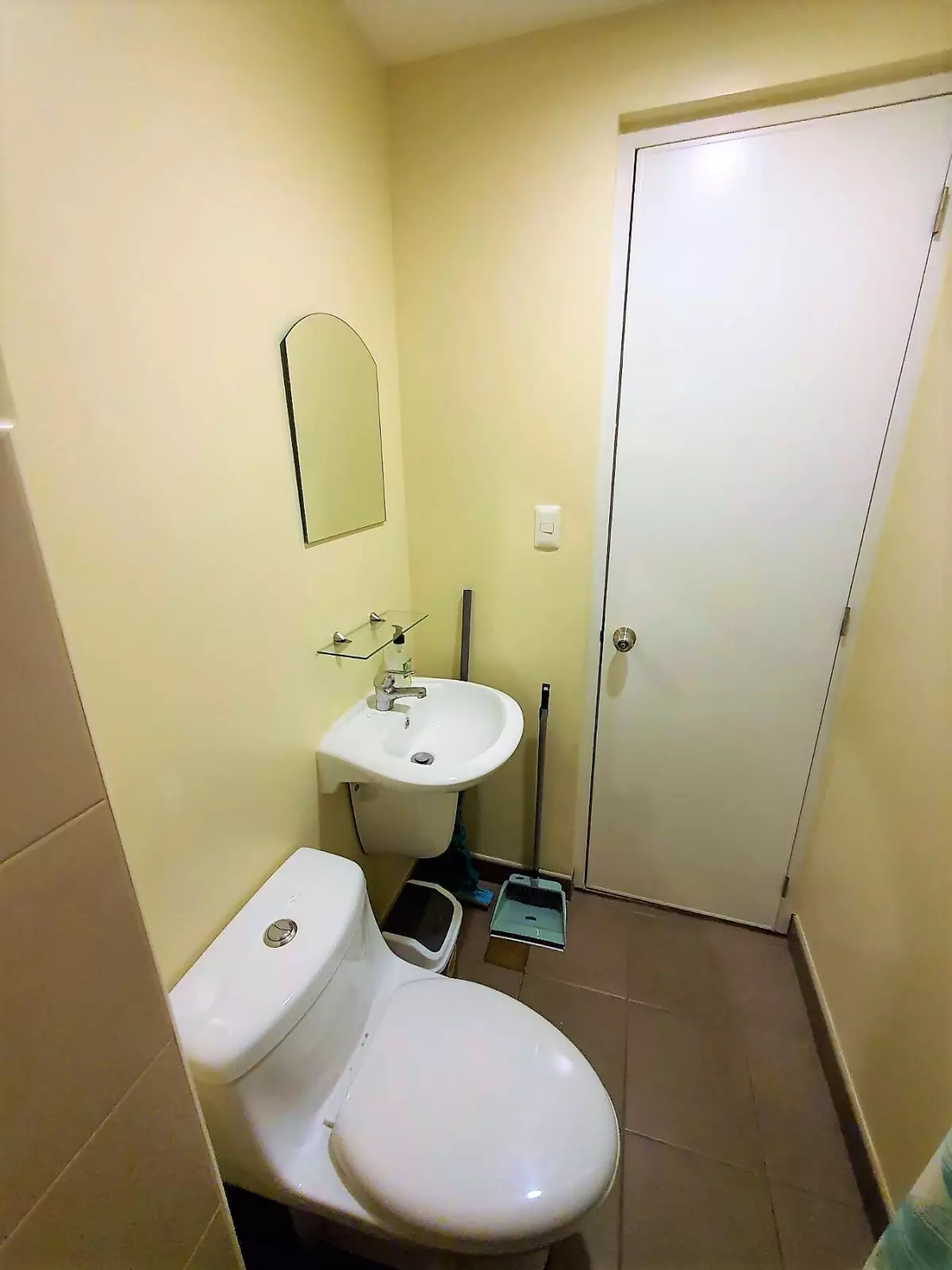 For rent  fully furnished studio type in  Avida Riala Tower 3 inside IT park - photo 7