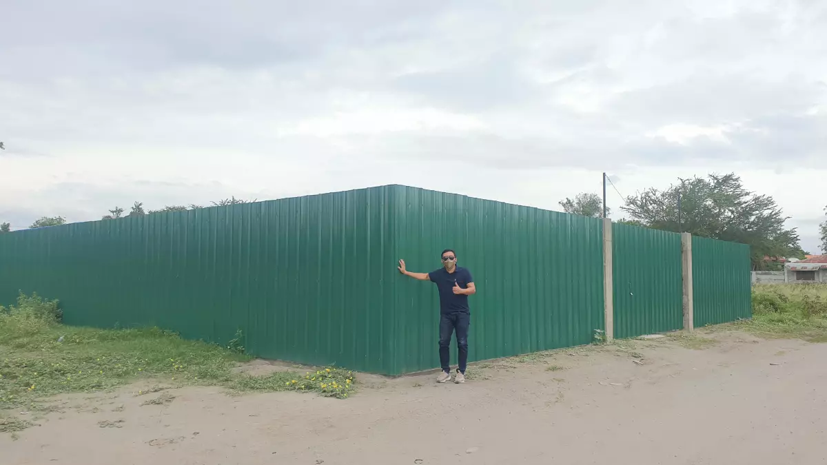 Compound Commercial land within the city - photo 3