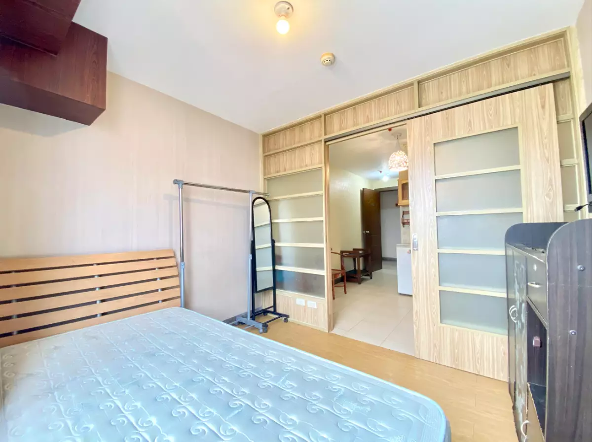 FOR LEASE FURNISHED 1BR UNIT at Ridgewood Towers  - photo 4