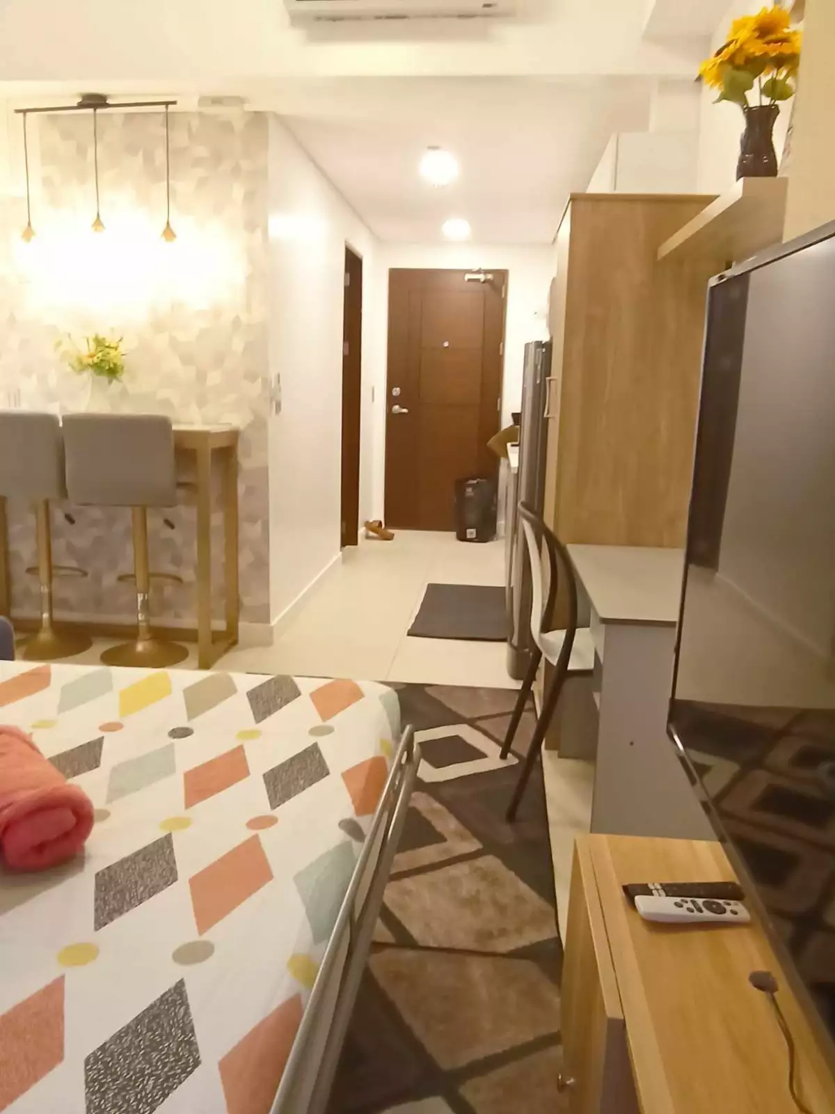 FULLY FURNISHED STUDIO UNIT AT 38 PARK — Studio in Apas, Cebu City, Cebu — Photo 5