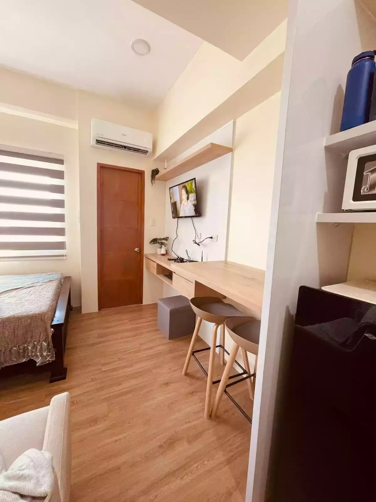 Fully Furnished Studio Unit For Rent — Studio in Mandaue City, Cebu, Philippines — Photo 4