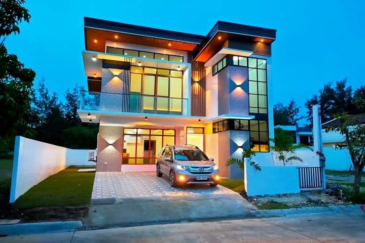 HOUSE & LOT - photo 6