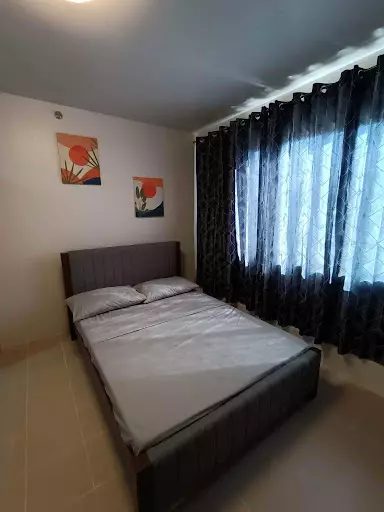 For Rent Studio unit with balcony