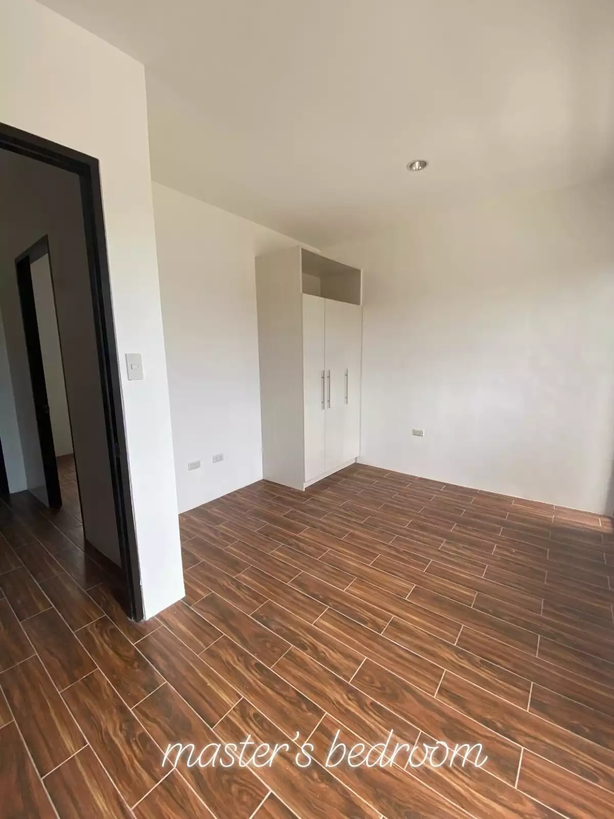 FOR SALE RFO TOWNHOUSE IN MINGLANILLA HIGHLANDS — Townhouse in Abuno, Minglanilla, Cebu — Photo 6