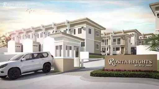 3Bedrooms 1Toilet and Bath 1 Carport in Cabangahan Consolacion — Townhouse in Cebu City, Cebu, Philippines — Photo 2