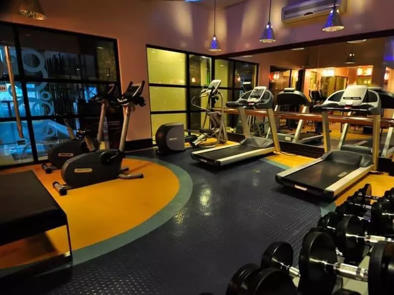 Forbeswood Parklane - URGENT FOR SALE / RENT BGC Condo - photo 2