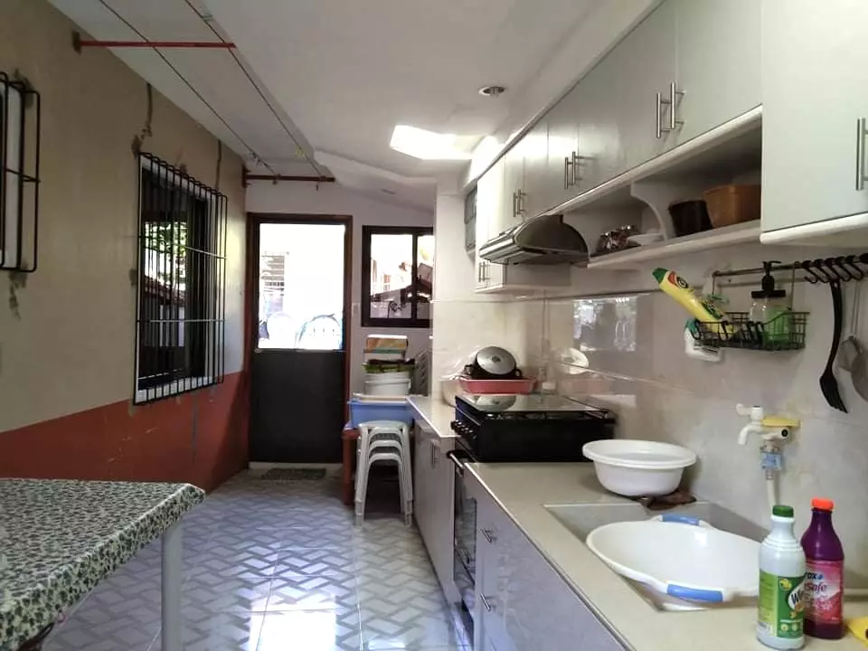 Sacrifice Sale House and Lot in Dumaguete - photo 3