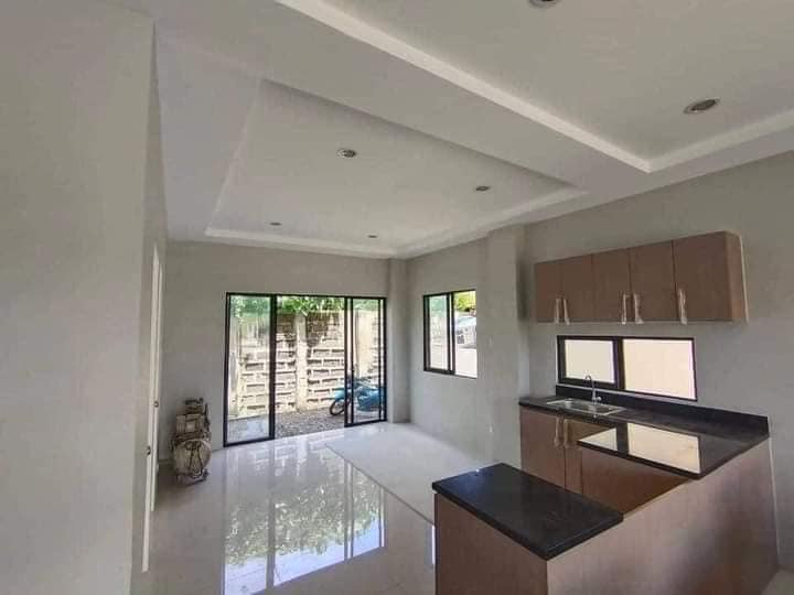 FOR SALE SINGLE DETACHED HOUSE in Talisay Cebu 8.2M — House and Lot in Talisay, Cebu, Philippines — Photo 2