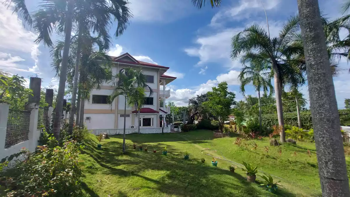 Rush house and lot for sale — House and Lot in Cebu, Philippines — Photo 3