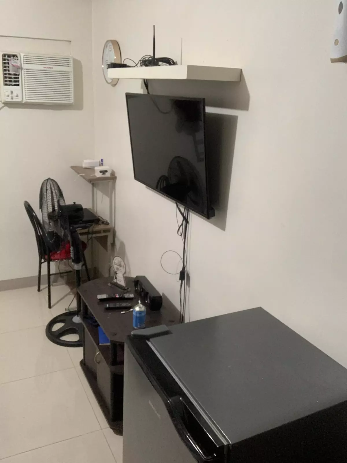 Condominium studio unit for rent — Studio in Salvador Street, Cebu City, Central Visayas — Photo 3