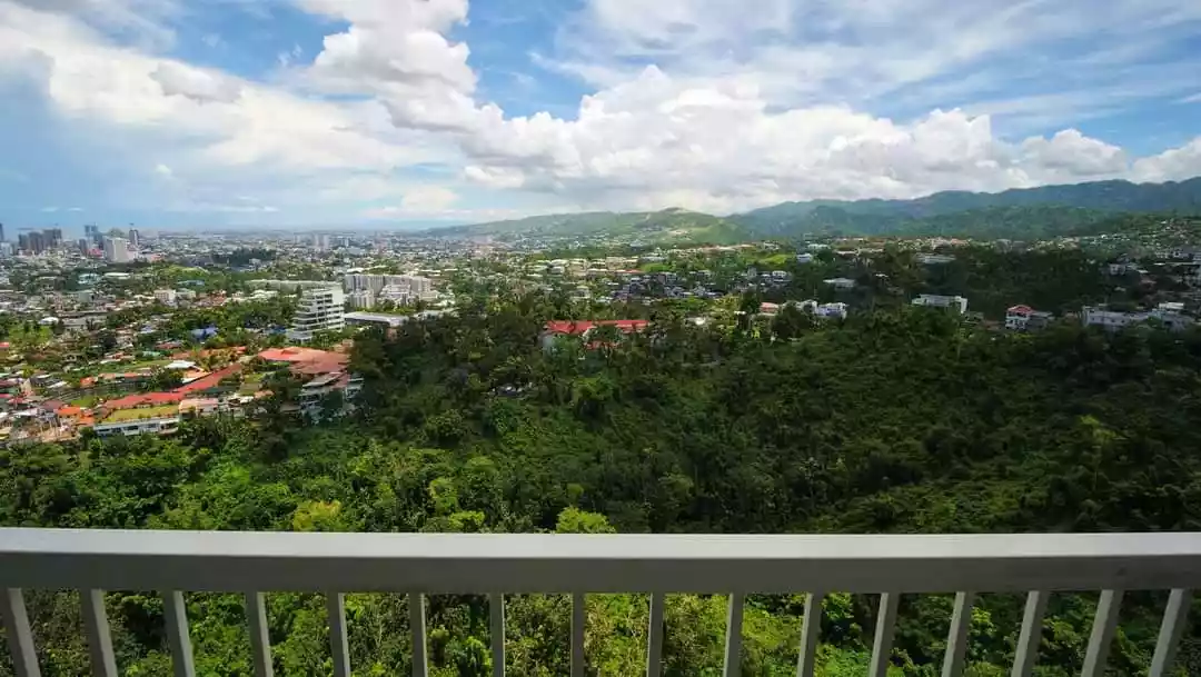 Brandnew 3BR Condo Unit w/ carpark at Marco Polo at 18M!  - photo 7