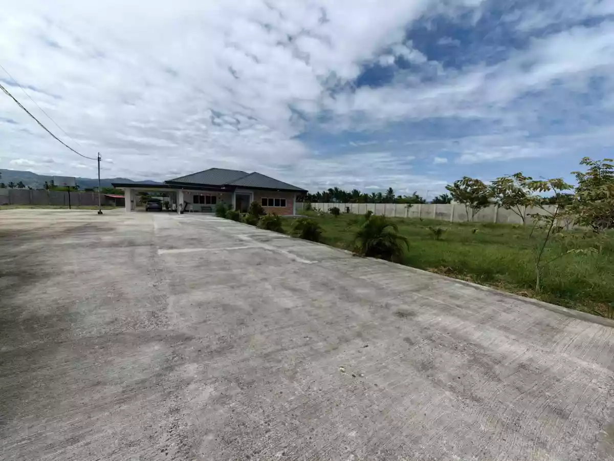 HOUSE & LOT For Sale!!! — House and Lot in Tanjay City, Negros Oriental, Philippines — Photo 3