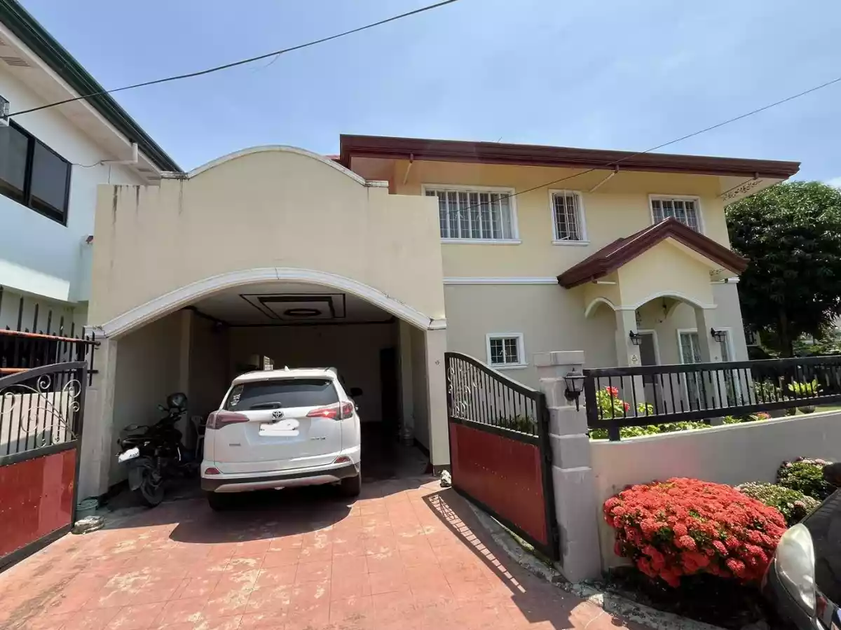 RUSH SALE HOUSE AND LOT
