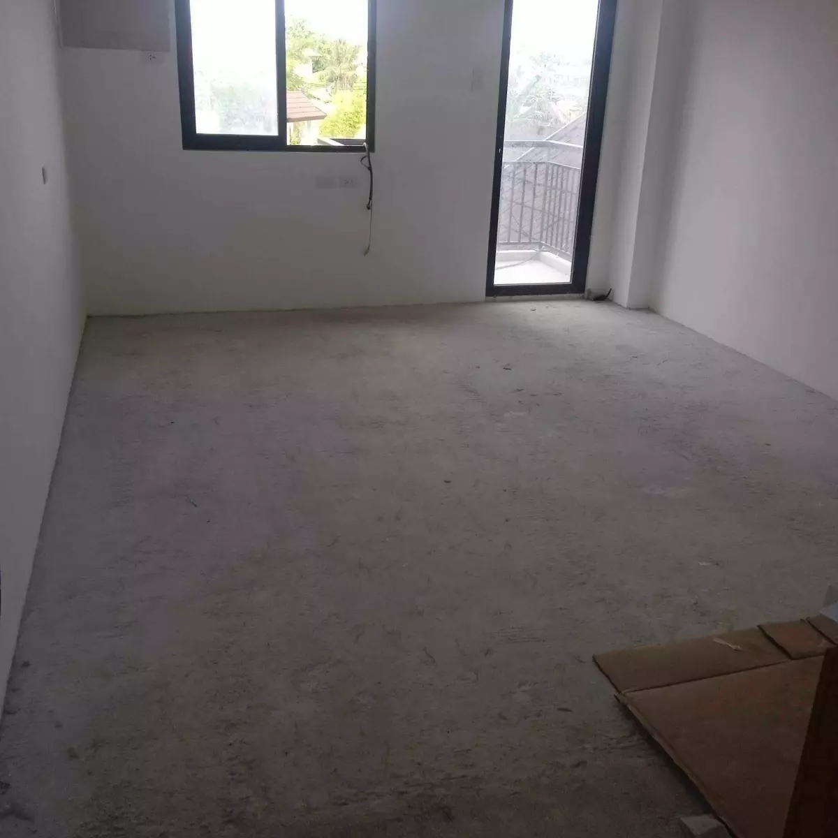 Assume 1 BR Unit Royal Ocean Crest Mactan