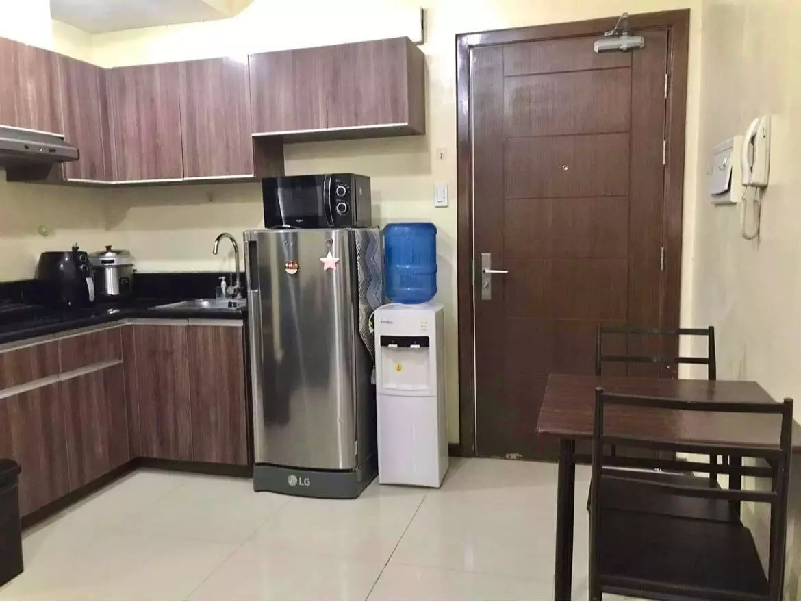1 Bedroom Fully Furnished Azalea Place Gorordo Ave. Lahug Cebu City — 1 Bedroom in Cebu City, Philippines — Photo 7