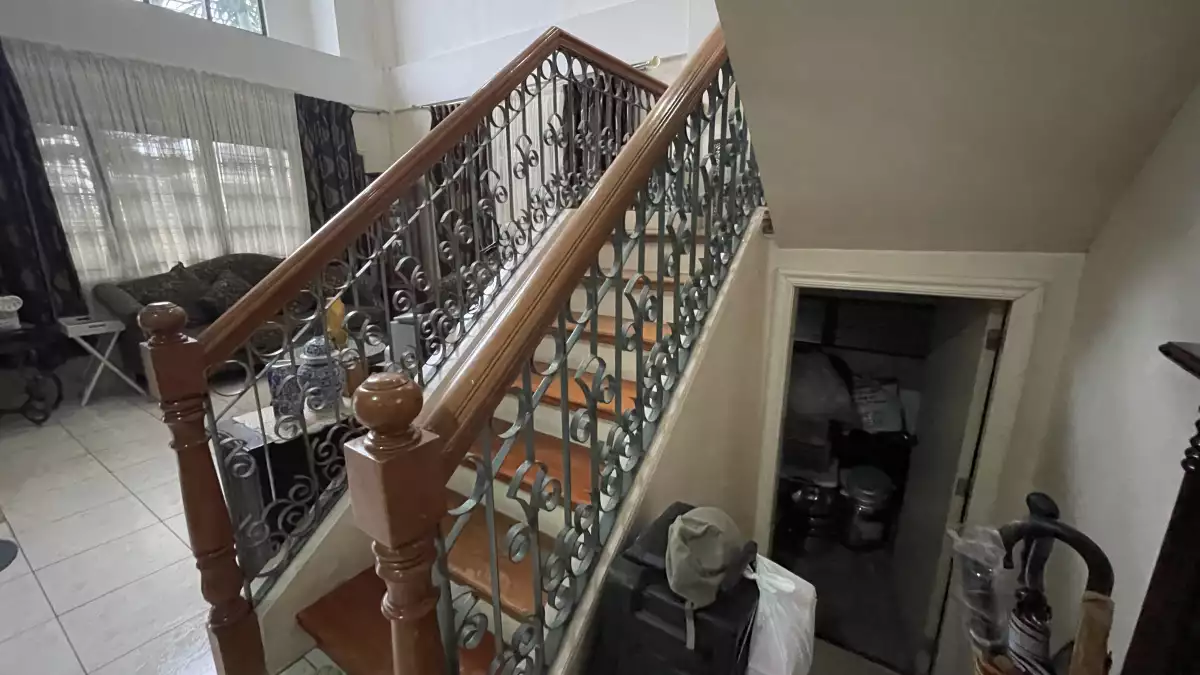 Open photo 16 of 28 — 2-Storey Semi-Furnished House in Pardo For Sale @ P12M Net (Negotiable)