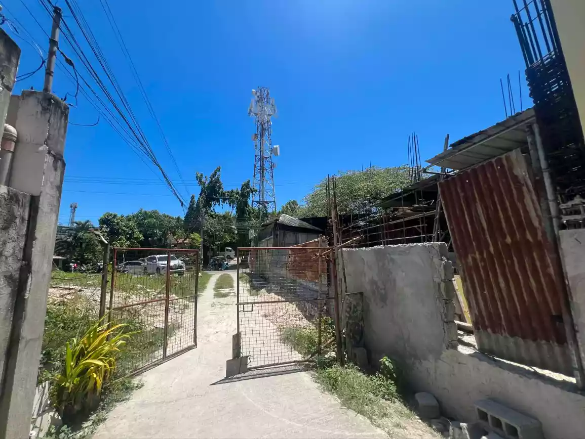 120 sqm Commercial/Residential Lot in Talisay City, Cebu — Commercial Lot in Talisay, Cebu, Philippines — Photo 3