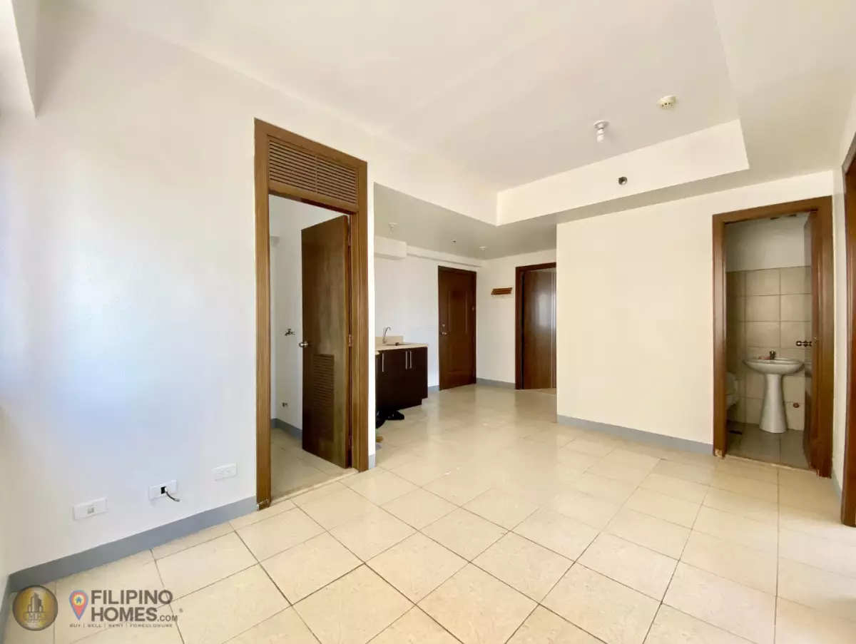 3BR BARE UNIT FOR SALE at Ridgewood Towers near BGC - photo 3