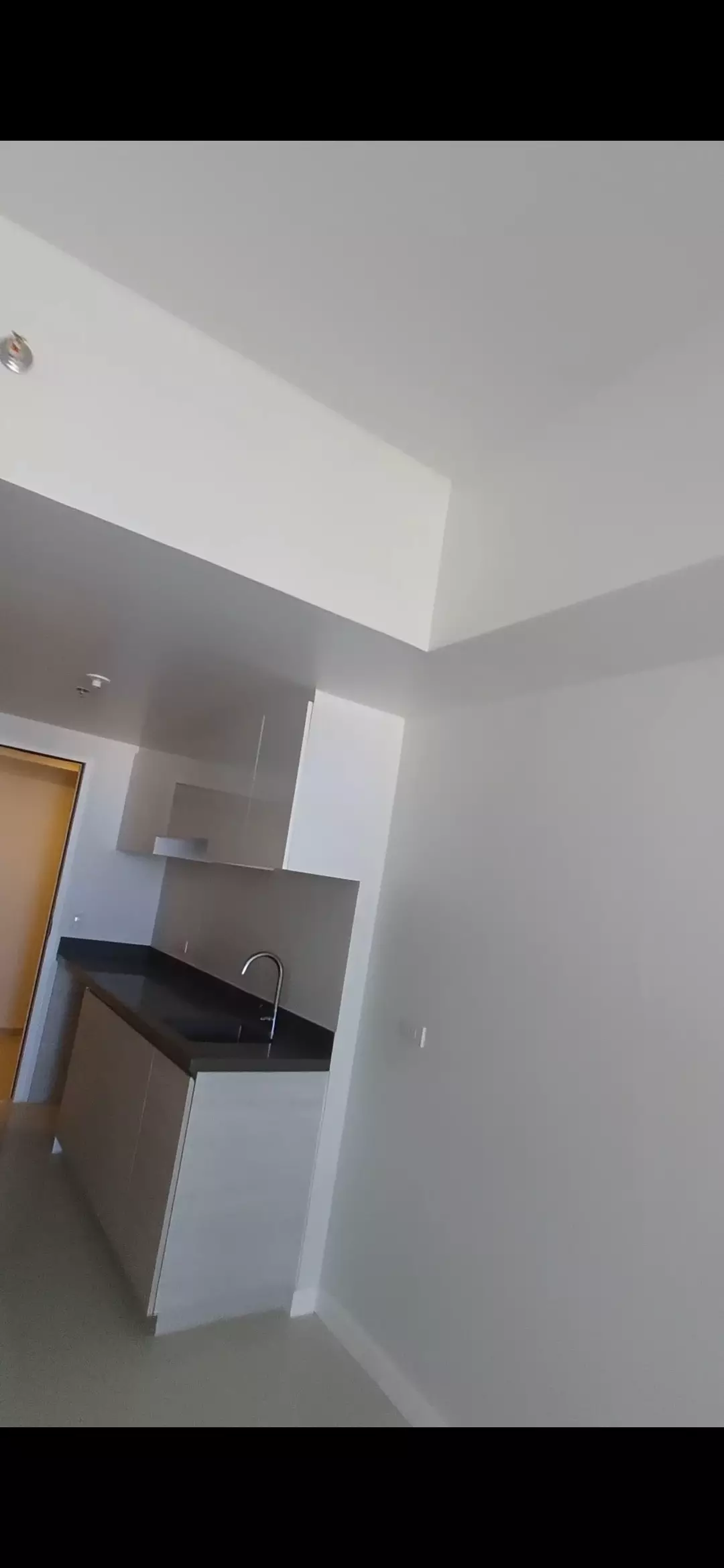 Mandani Bay Suites Studio Unit  For Sale - photo 4