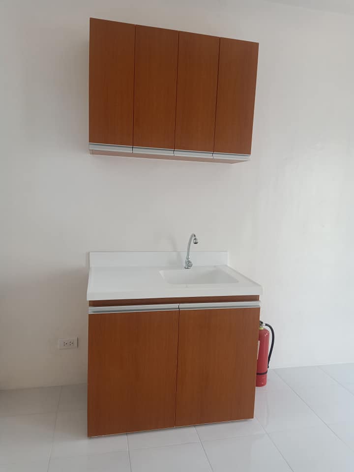 TOWNHOUSE FOR RENT IN MINGLANILLA - photo 2