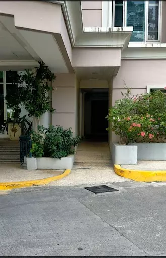 For Rent spacious 1 bedroom unit at Park Tower One in Cebu Business park Ayala — 1 Bedroom in Cebu City, Cebu, Philippines — Photo 3