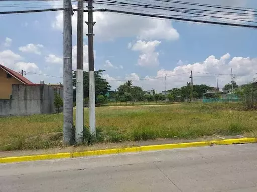 Lot For Sale at Dasmari?as Cavite — Residential Lot in Cavite, Philippines — Photo 6