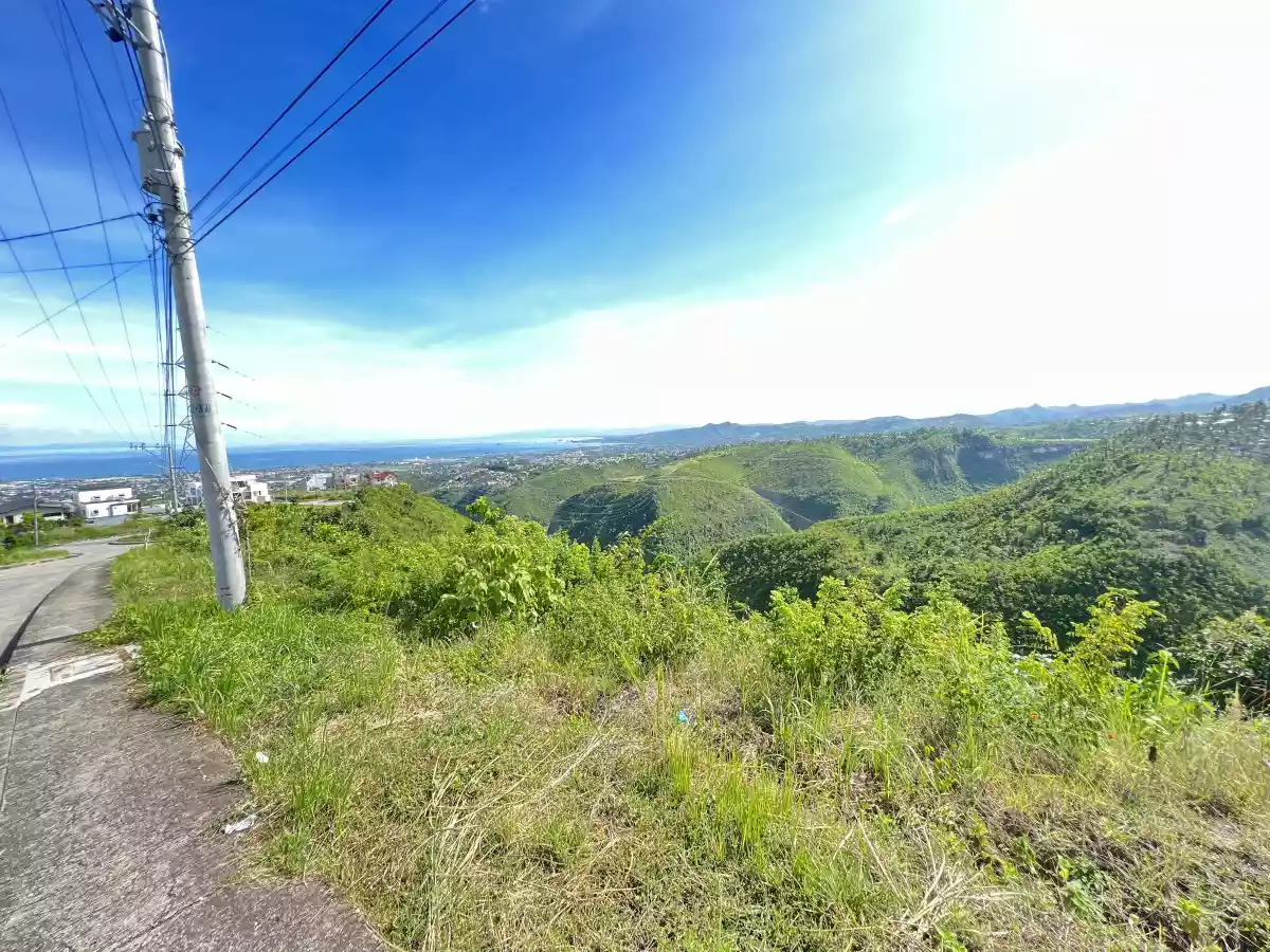 Lot for Sale in Vista Grande