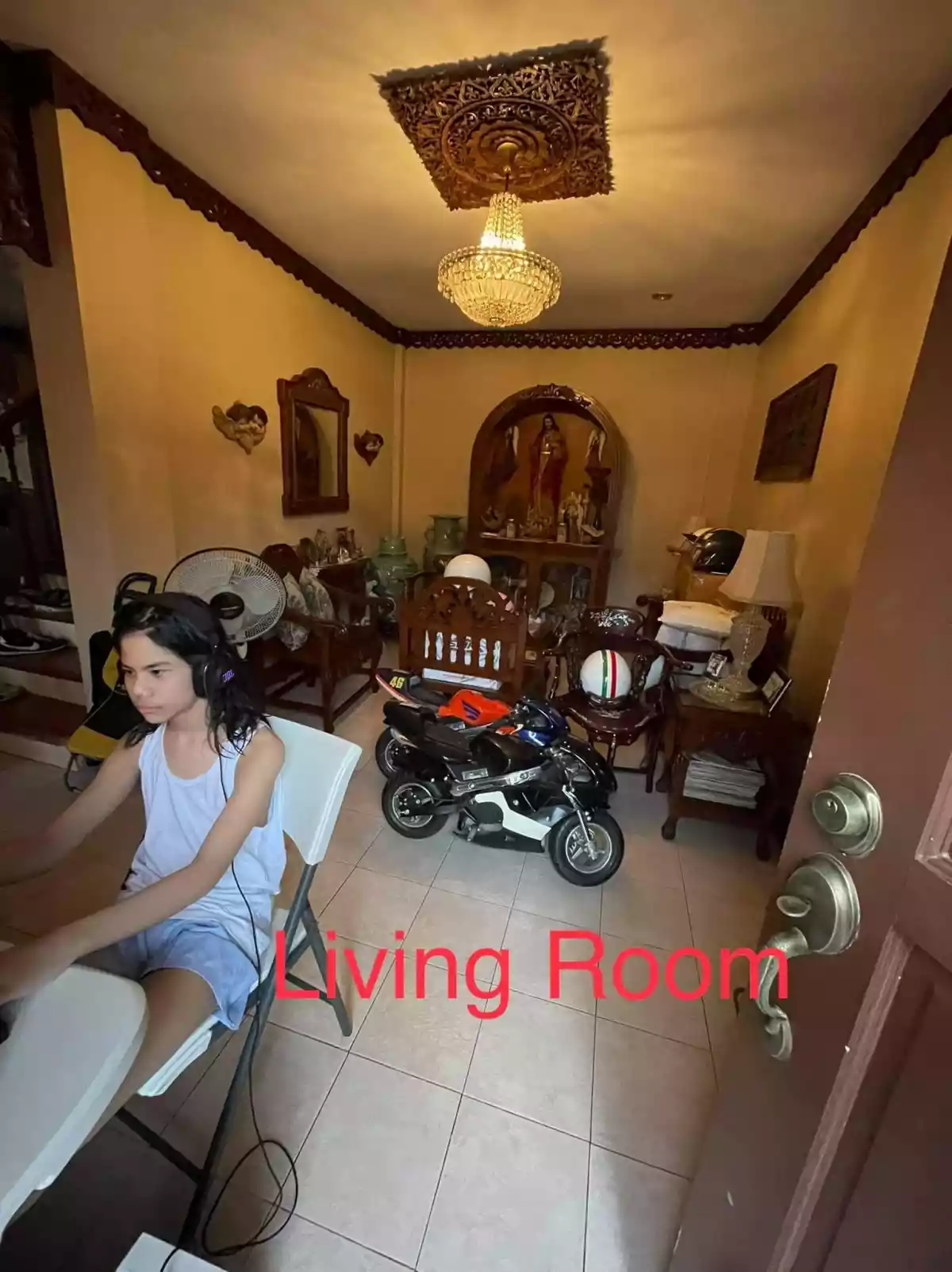 Rush Sale! Fully Furnished House and Lot — House and Lot in Cebu City, Cebu, Philippines — Photo 3