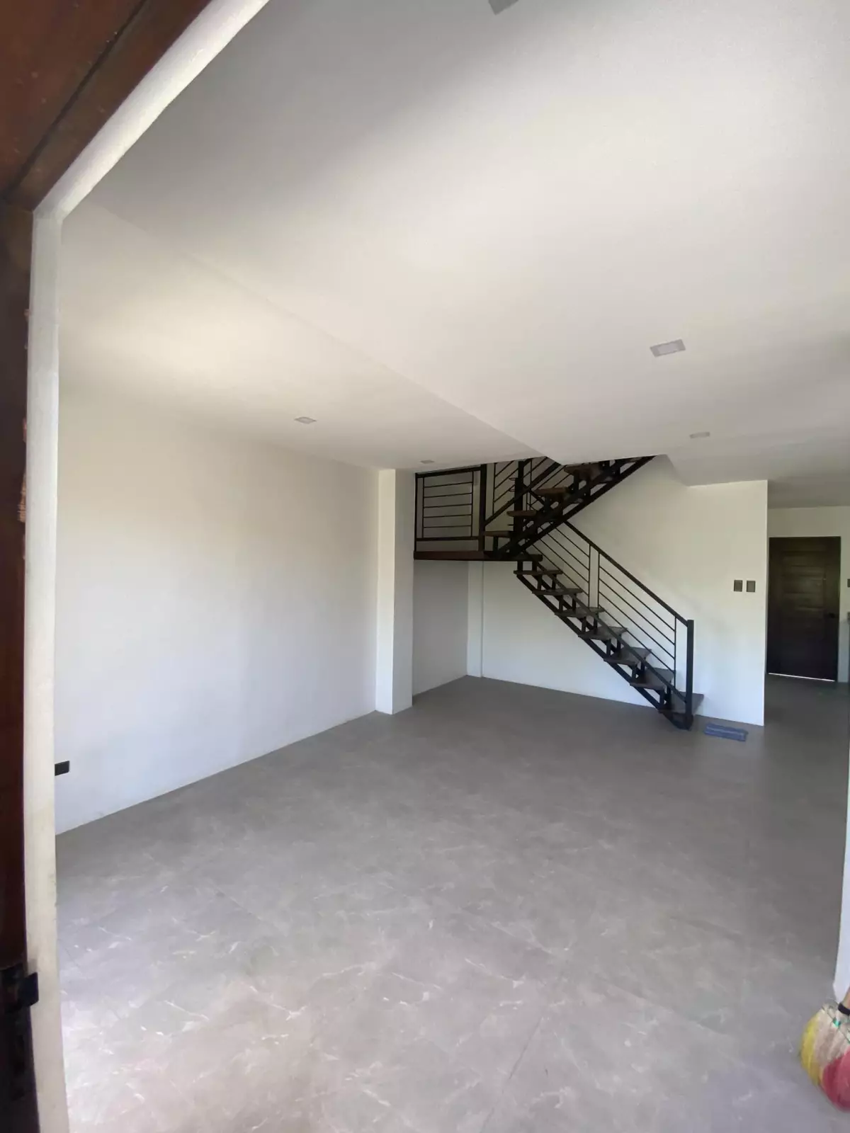 3 STOREY HOUSE AND LOT — House and Lot in Cebu City, Cebu, Philippines — Photo 5