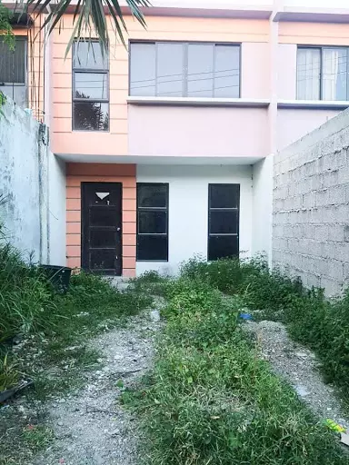 For ASSUME TOWNHOUSE IN DECA HOMES, TALISAY CITY CEBU  - photo 2