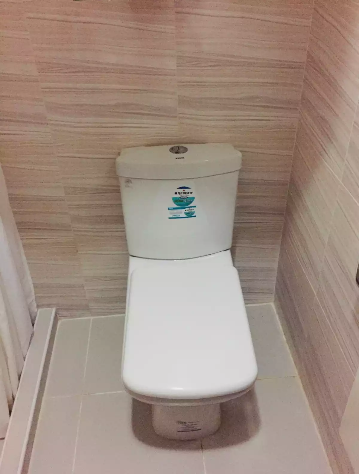 FULLY-FURNISHED STUDIO at Tower 3 in Bamboo Bay Condominium - photo 3