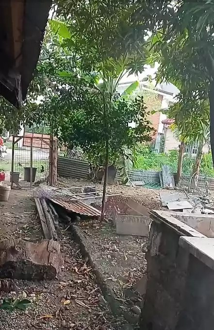 Ready to occupy corner lot townhouse near entrance gate for assume - photo 4