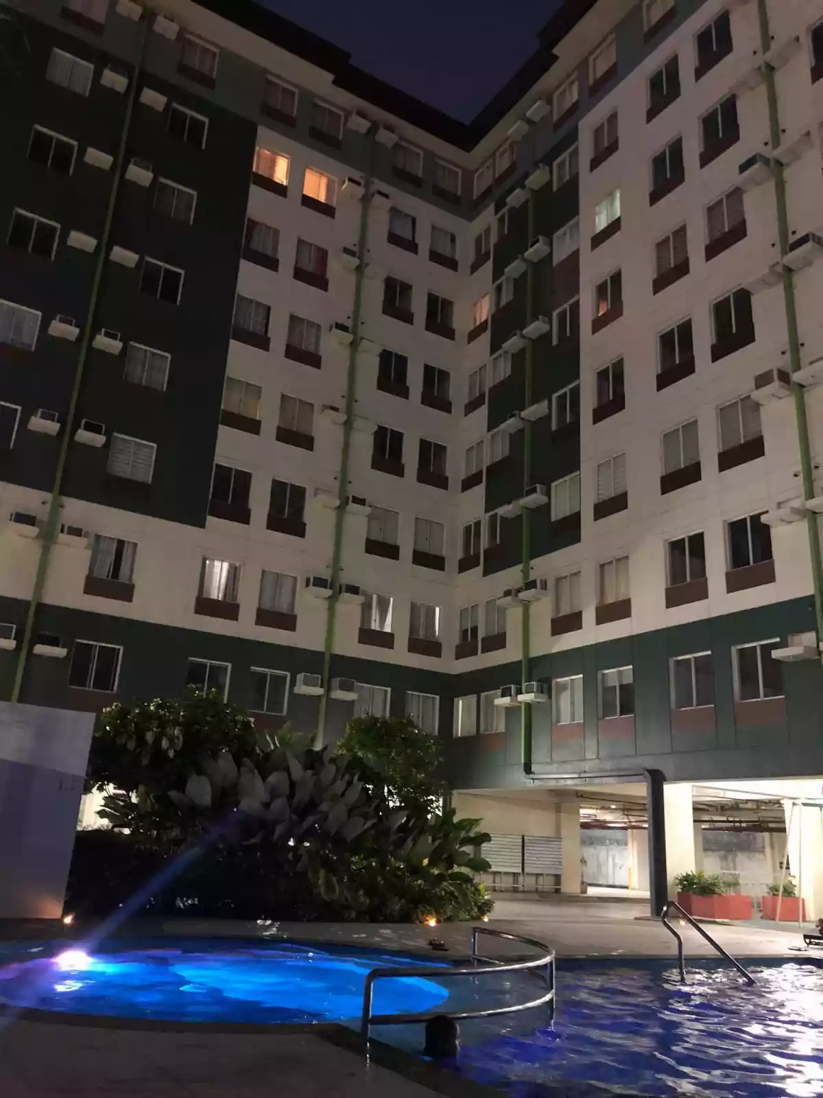 Fully Furnished Condo For Rent Mandaue City accesible to Airport - photo 6