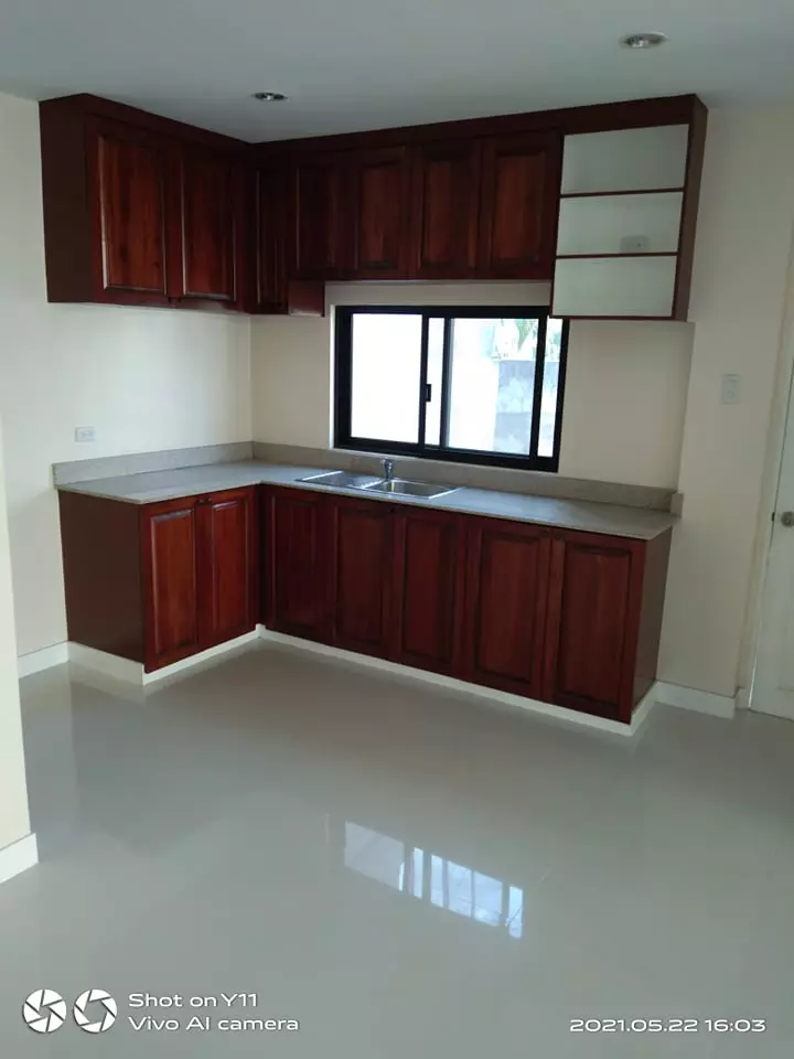 Open photo 19 of 21 — For RENT/ FOR ASSUME 3 BEDROOM CORNER UNIT ALBERLYN TALISAY CEBU READYTO MOVE IN 