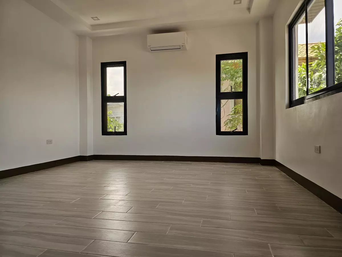 Open photo 13 of 28 — 4 Bedrooms with Balcony and Pool