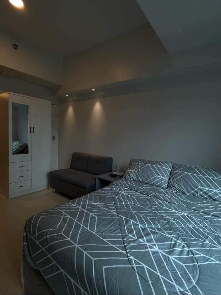 38 PARK AVENUE STUDIO UNIT FOR RENT - photo 4