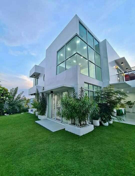 ROYALE CEBU ESTATE — House and Lot in Consolacion, Cebu, Philippines — Photo 2