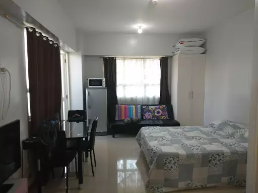 La Guardia Flats Condo For Sale!!
