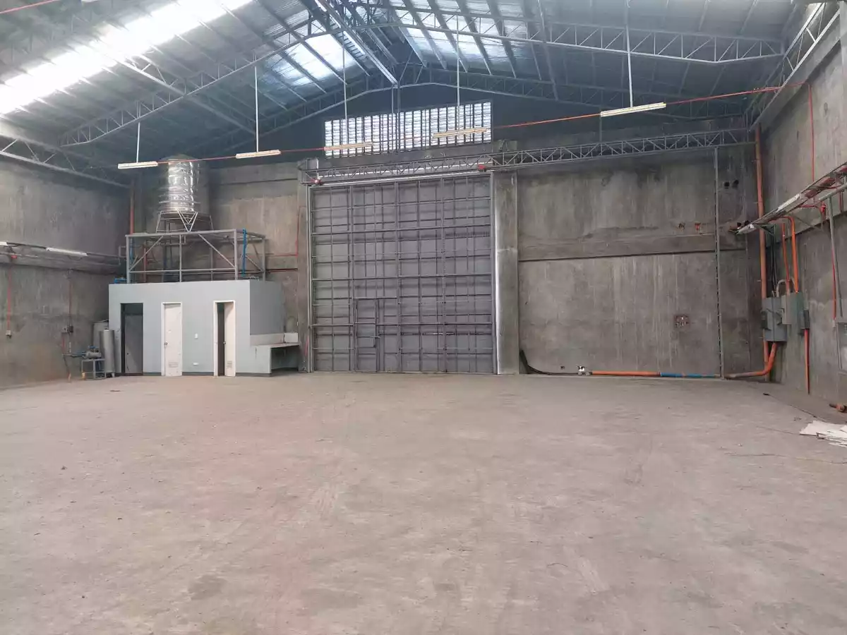 FOR SALE or RENT — Warehouse in Araneta Avenue, Bacolod, Negros Occidental — Photo 2