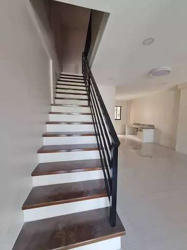 Open photo 98 of 106 — Townhouse For Sale in Brgy. Tisa
Cebu